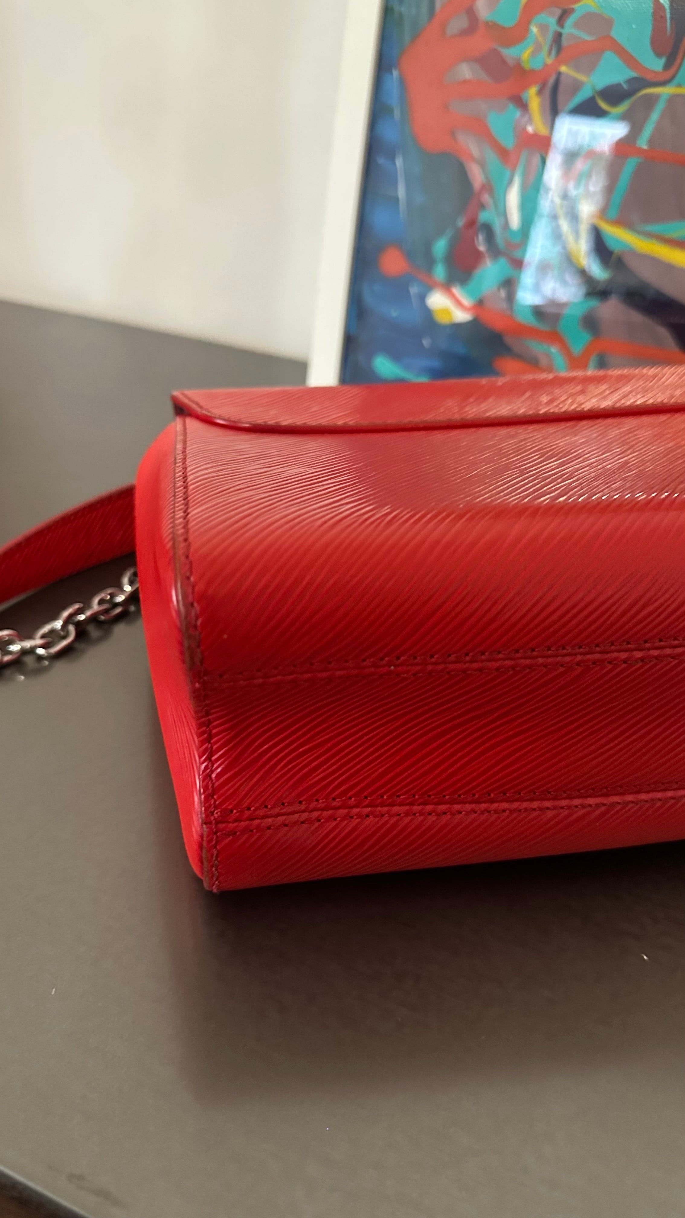 Louis Vuitton Twist MM – Epi Rossonsio
