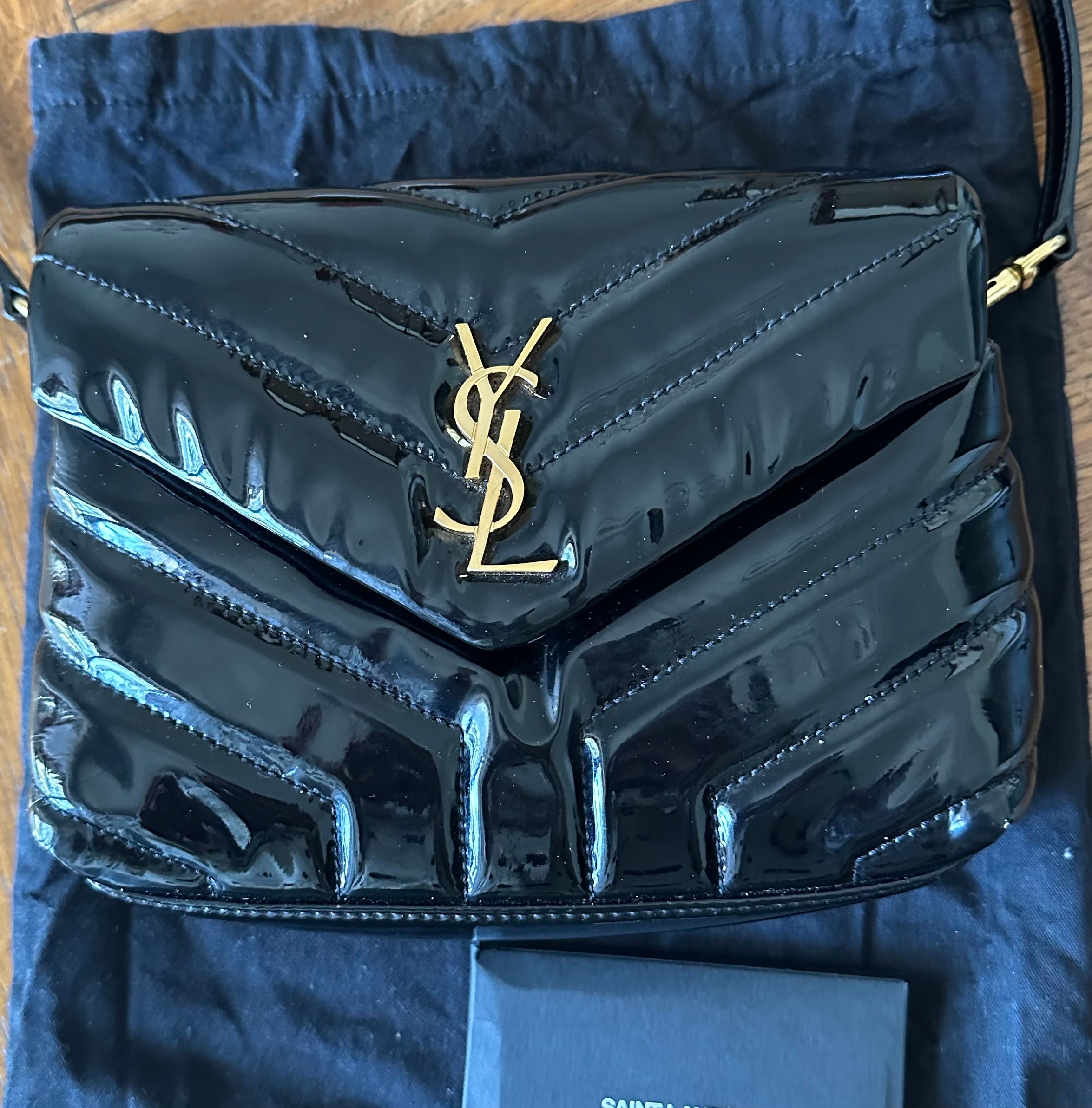 Saint Laurent LouLou Toy – Vernice Nera