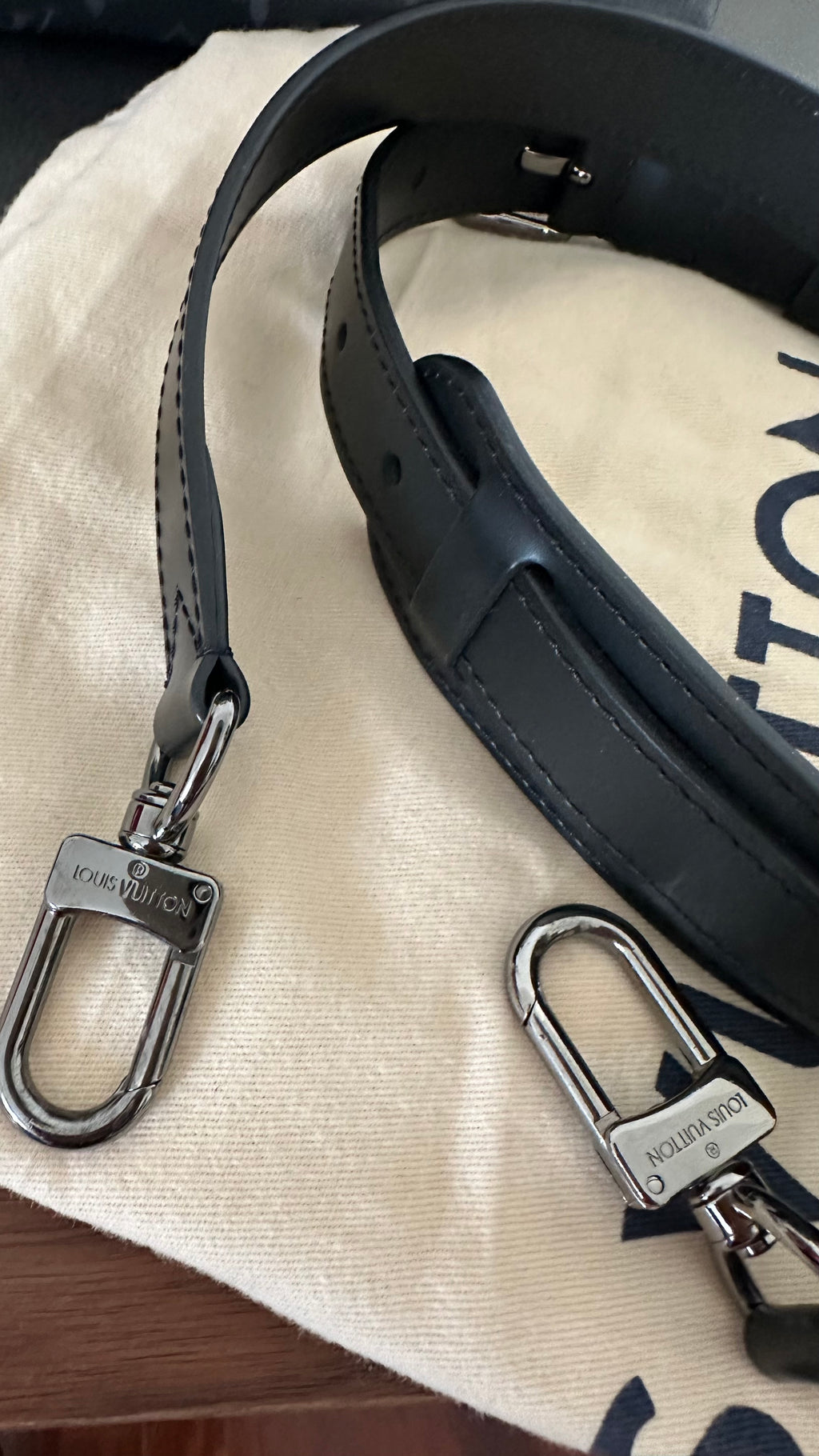 Louis Vuitton Explorer – Monogram Eclipse